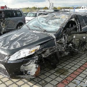 Ford Mondeo Ghia X 4 vrata 2.2 TDCi 175KM DPF