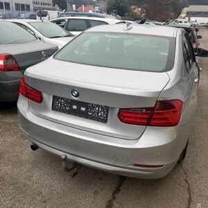 Avtodeli za BMW serija 3: 320d