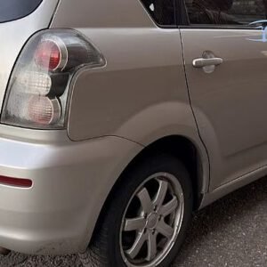 Avtodeli za Toyota Corolla Verso 2.2 D4-D Family  7