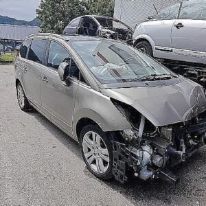Avtodeli za Peugeot 5008