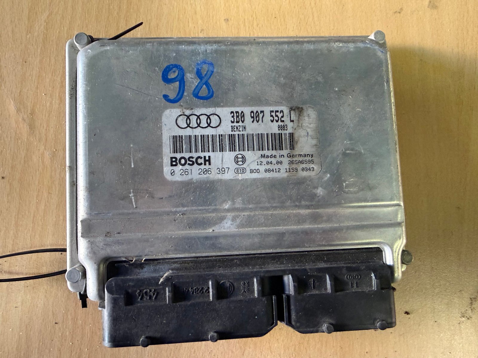 Računalnik motorja (ECU) Bosch ME7.1 – 3B0907552L